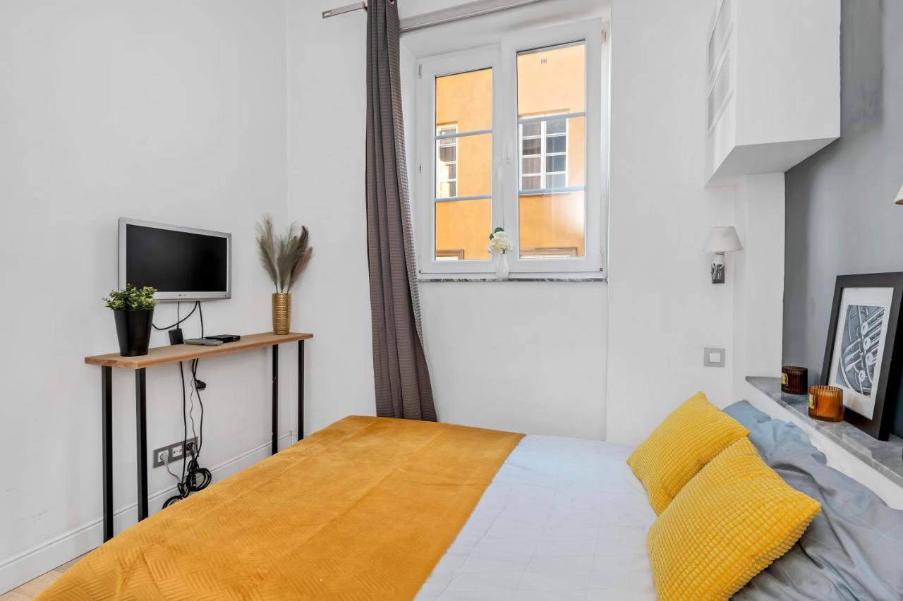 Amazing Apartment On Plac Zamkowy Warsaw Exterior photo